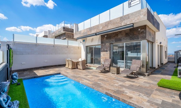 Sale - Detached Villa -
Orihuela Costa - Villamartin*