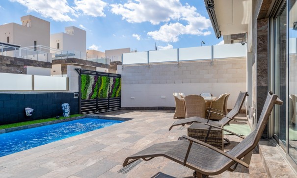 Sale - Detached Villa -
Orihuela Costa - Villamartin*