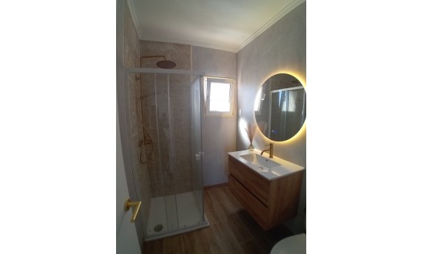 Sale - Town house -
La Mata