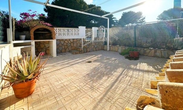 Sale - Town house -
Orihuela Costa - La Zenia