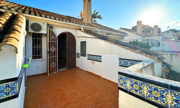 Sale - Town house -
Orihuela Costa - La Zenia