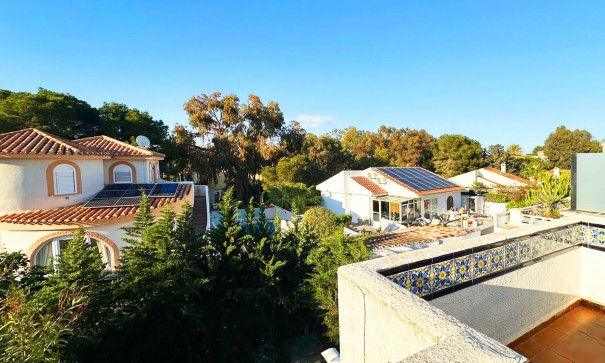 Sale - Town house -
Orihuela Costa - La Zenia