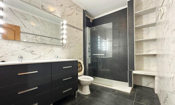 Sale - Town house -
Orihuela Costa - La Zenia