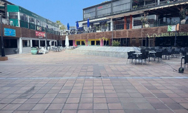 Venta - Comercial -
Playa Flamenca