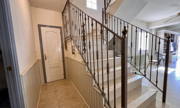 Sprzedaż - Willa wolnostojąca -
La Zenia