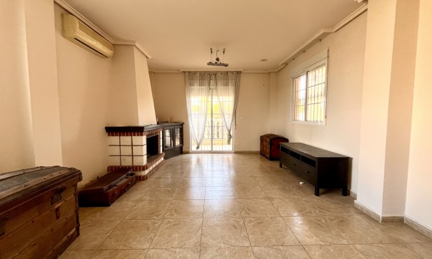 Sprzedaż - Willa wolnostojąca -
La Zenia