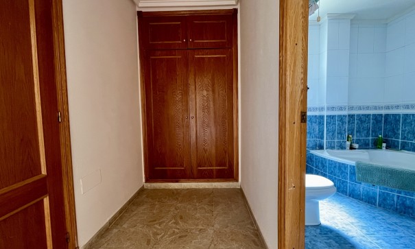 Sprzedaż - Willa wolnostojąca -
La Zenia