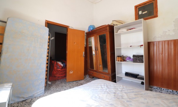 Återförsäljning - Fristående villa -
Heredades - Heredades - Village