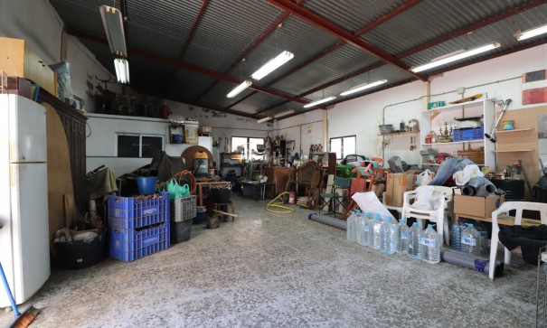 Återförsäljning - Fristående villa -
Heredades - Heredades - Village