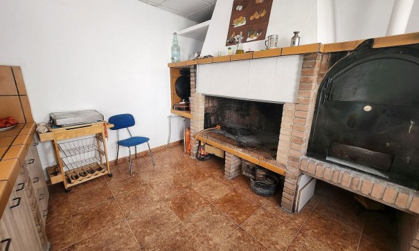 Sale - Finca Country Property -
Villena