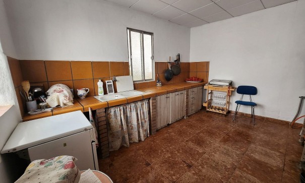 Sale - Finca Country Property -
Villena