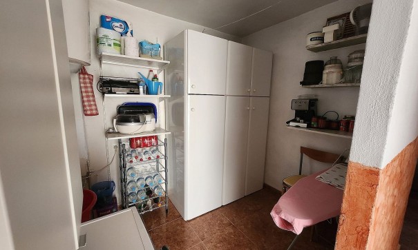 Sale - Finca Country Property -
Villena