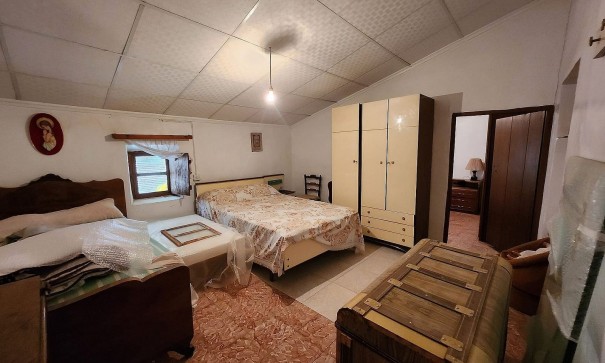 Resale - Stadthaus -
Yecla