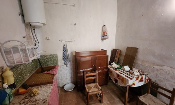 Resale - Stadthaus -
Yecla