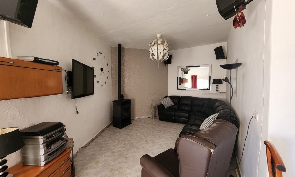 Videresalg - Finca landejendom -
Algueña