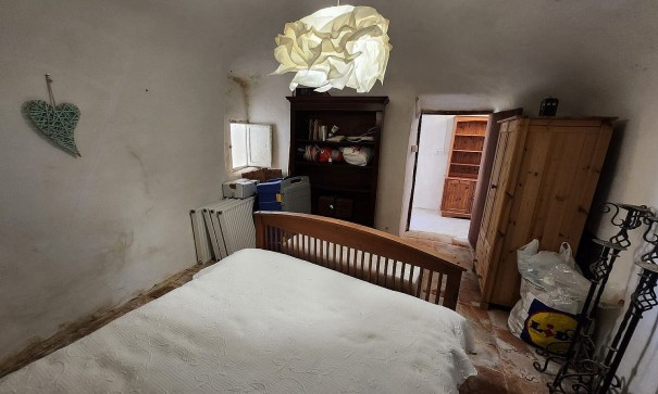 Videresalg - Finca landejendom -
Algueña