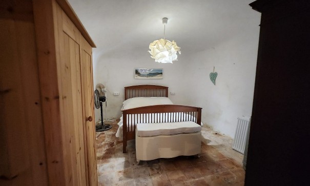 Videresalg - Finca landejendom -
Algueña