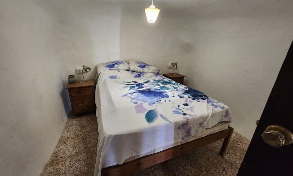 Videresalg - Finca landejendom -
Algueña