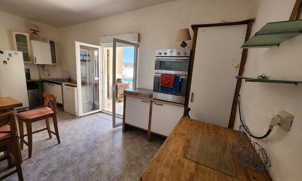 Videresalg - Finca landejendom -
Algueña