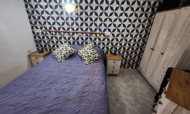 Videresalg - Finca landejendom -
Algueña