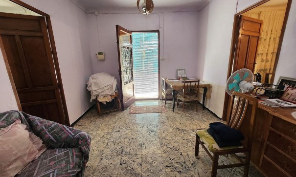 Resale - Stadthaus -
Barinas