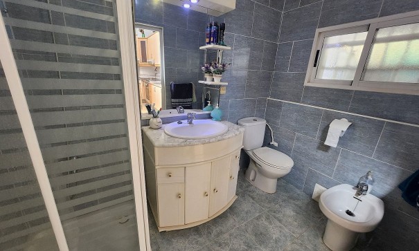 Videresalg - Fritliggende villa -
Villena