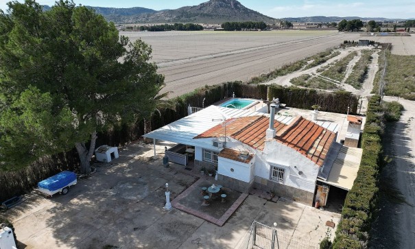 Videresalg - Fritliggende villa -
Villena