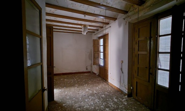 Resale - Stadthaus -
Villena