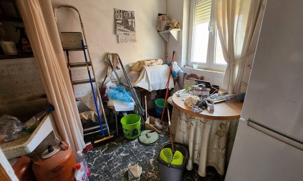 Sale - Town house -
Villena