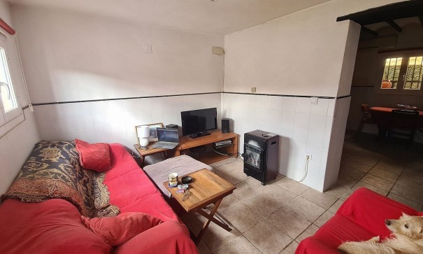 Videresalg - Byhus -
SAX