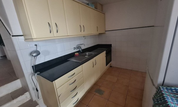 Videresalg - Byhus -
SAX