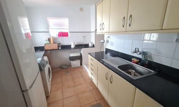 Videresalg - Byhus -
SAX