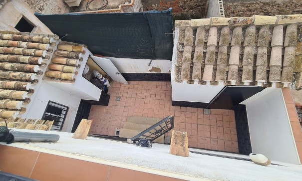 Videresalg - Byhus -
SAX