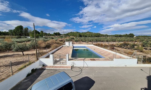 Sprzedaż - Finca nieruchomość wiejska -
SAX