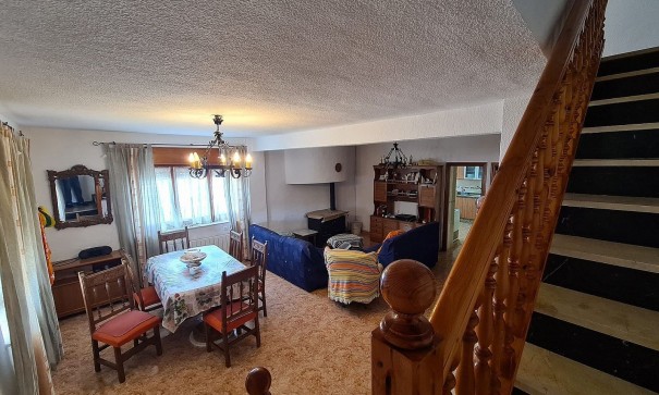 Sprzedaż - Finca nieruchomość wiejska -
SAX