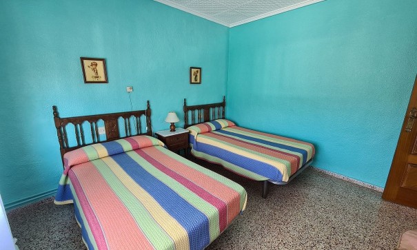 Sprzedaż - Finca nieruchomość wiejska -
SAX