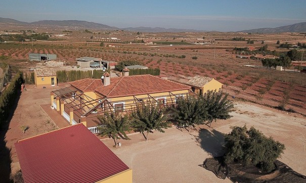 Återförsäljning - Fristående villa -
Pinoso