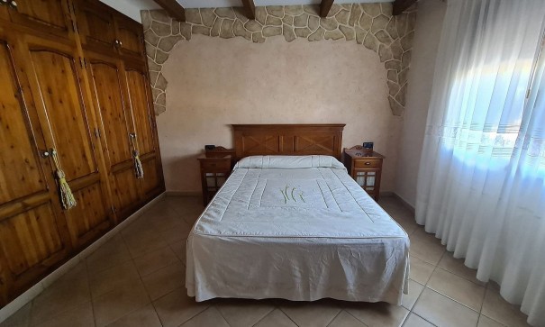 Återförsäljning - Fristående villa -
Pinoso