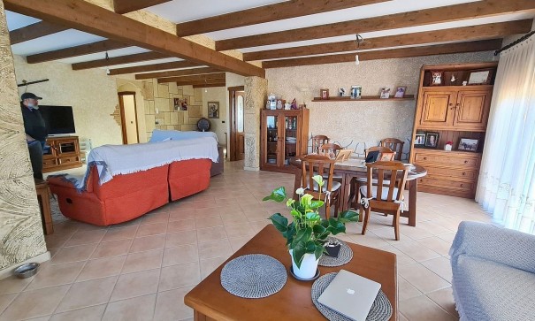 Återförsäljning - Fristående villa -
Pinoso