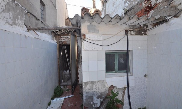 Sprzedaż - Projekt renowacji -
Salinas