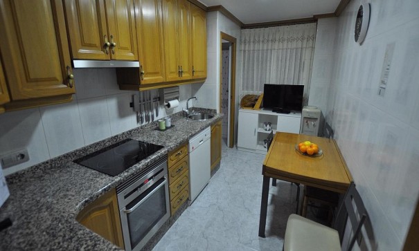 Videresalg - Kommerciel -
Villena