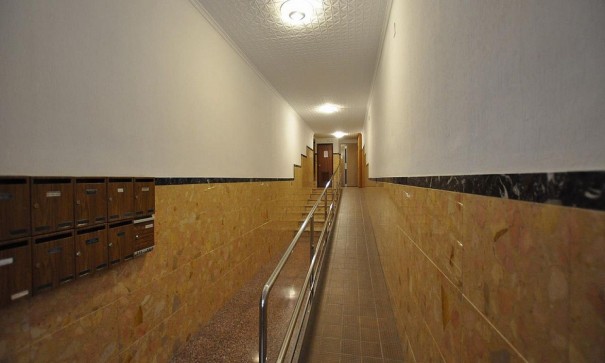 Videresalg - Kommerciel -
Villena