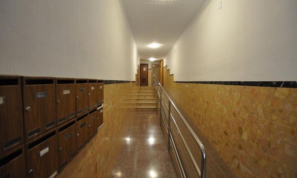 Videresalg - Kommerciel -
Villena