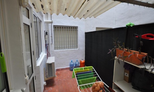 Videresalg - Kommerciel -
Villena