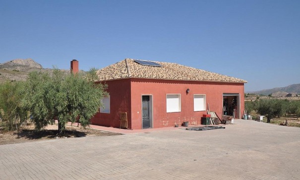 Återförsäljning - Fristående villa -
SAX