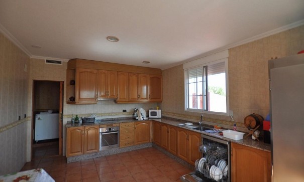 Återförsäljning - Fristående villa -
SAX