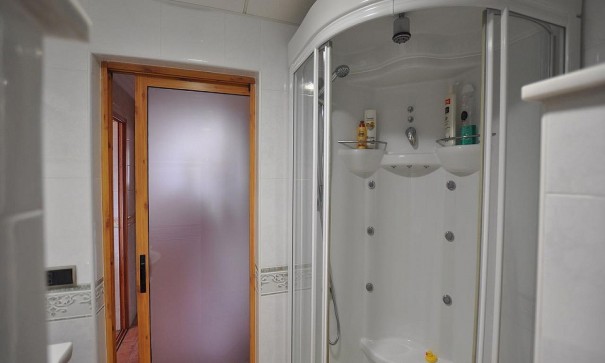 Återförsäljning - Fristående villa -
SAX