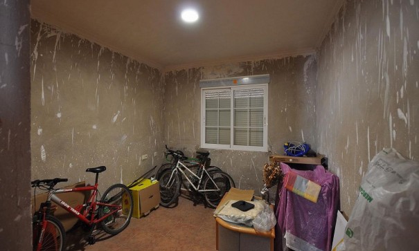 Återförsäljning - Fristående villa -
SAX