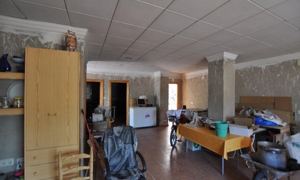 Återförsäljning - Fristående villa -
SAX