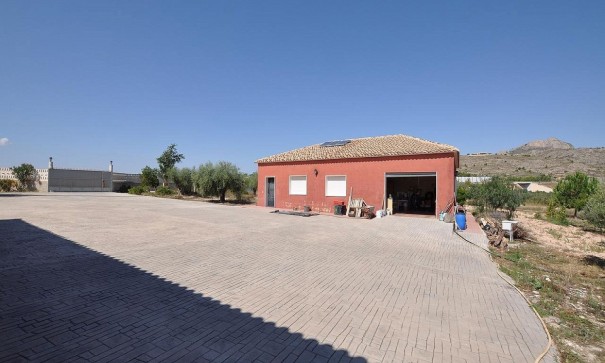 Återförsäljning - Fristående villa -
SAX